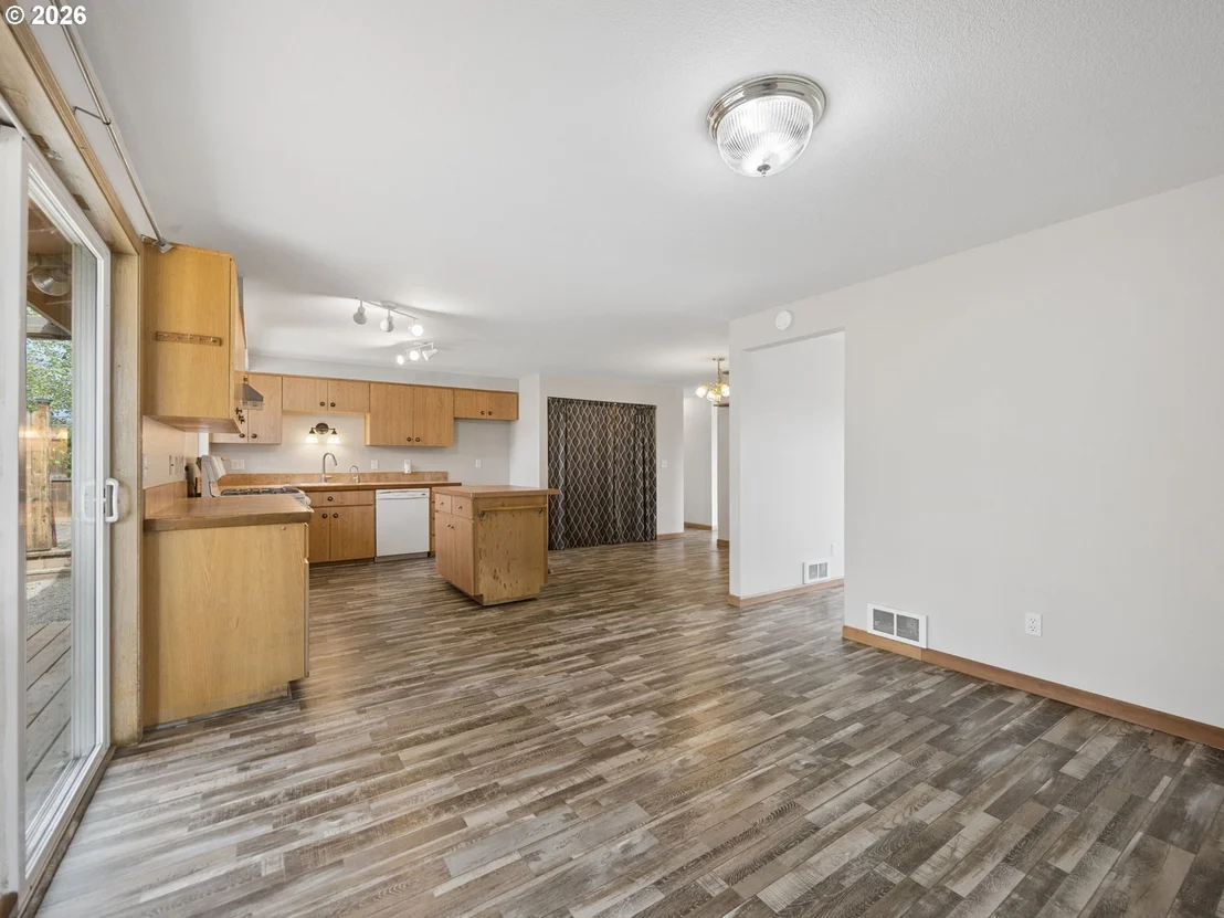 Photo of 12866 SE DAVIS LOOP