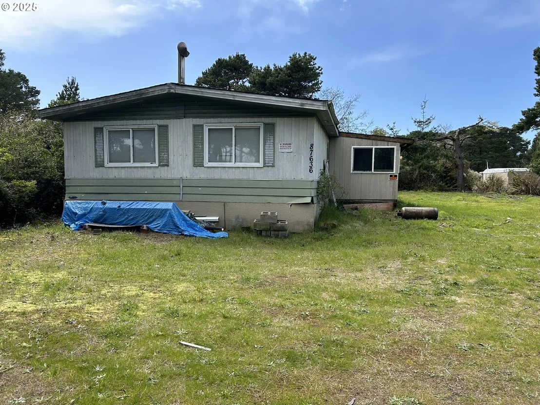 Photo of 87636 RHODODENDRON DR