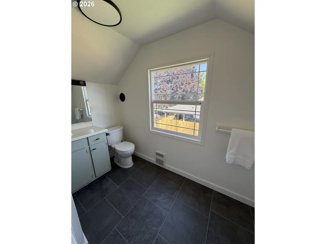 Photo of 775 HOWARD AVE
