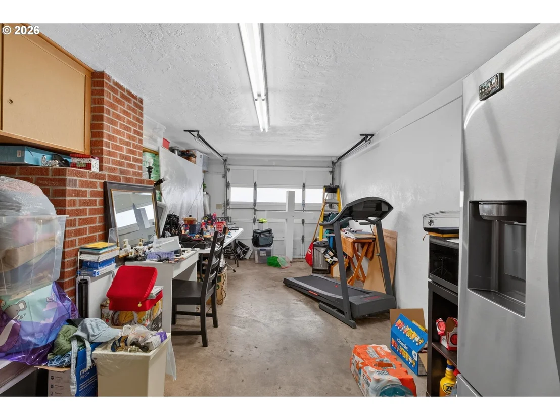 Photo of 447 MAXWELL RD