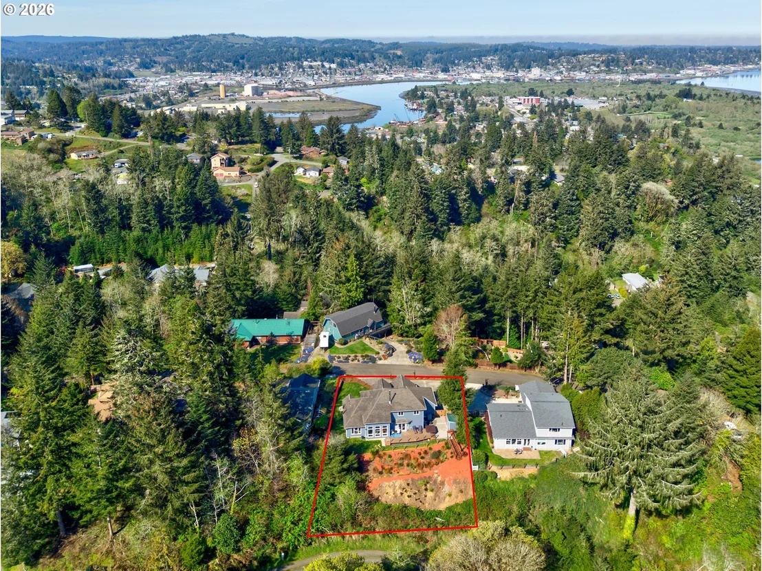 Photo of 660 18TH AVE