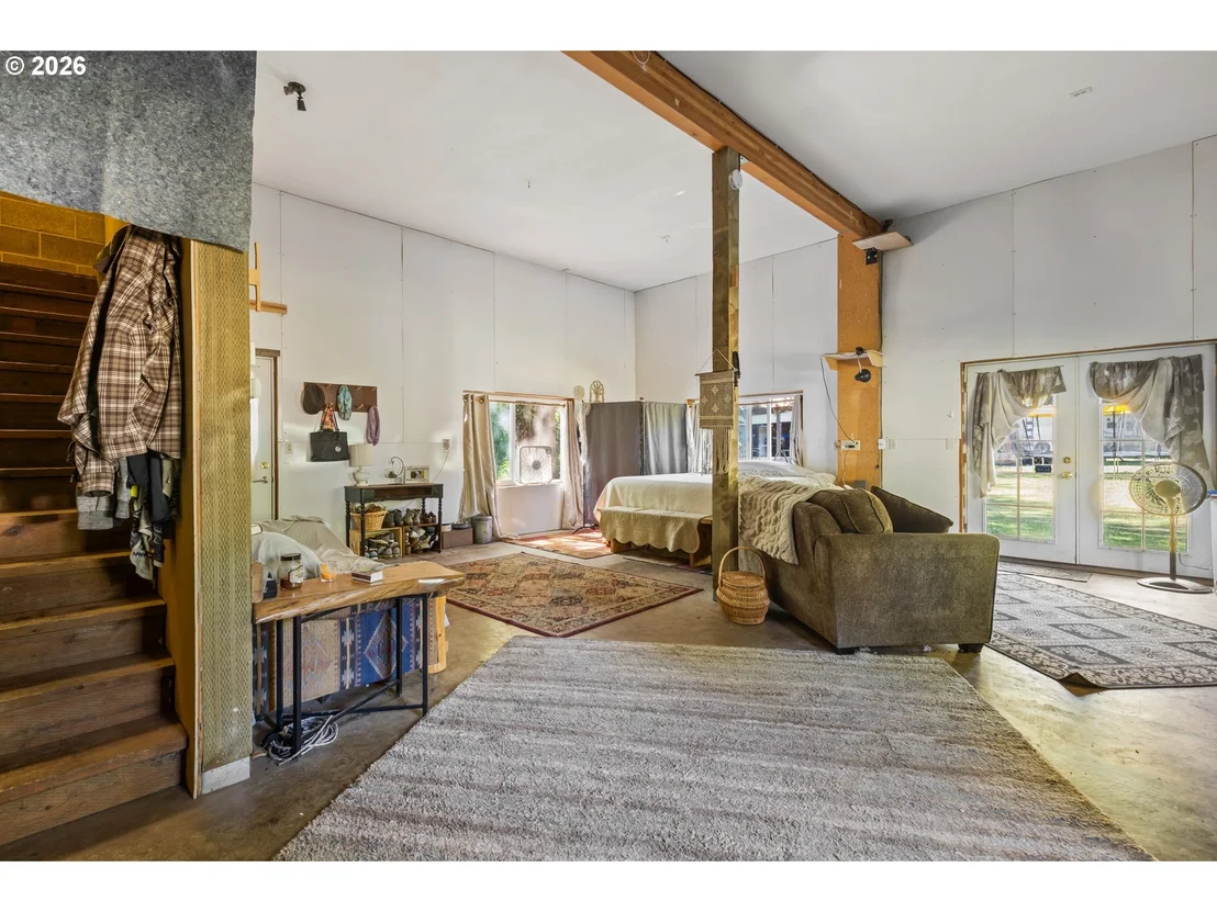Photo of 123 BURCHARD DR