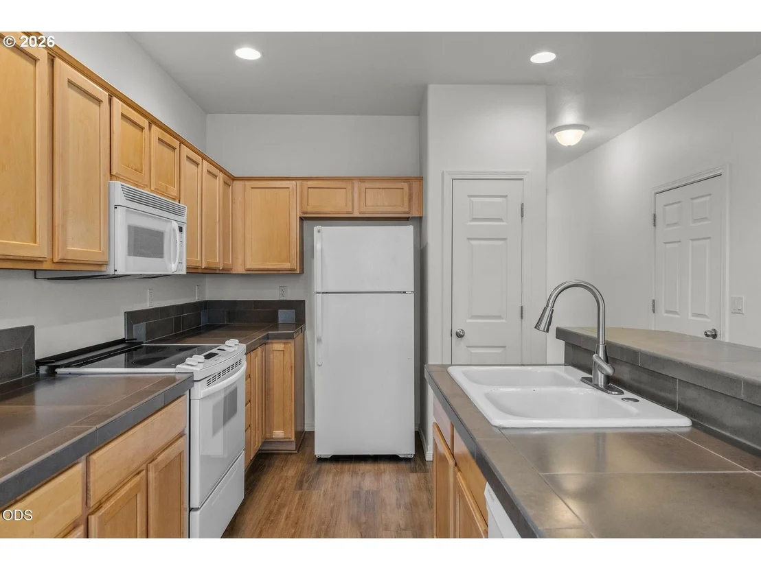Photo of 2840 NE SEDALIA LOOP