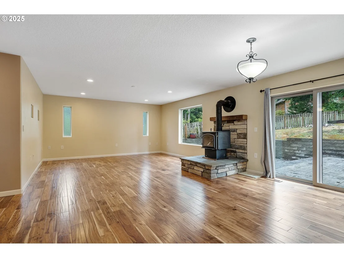 Photo of 3355 HUBERT RD