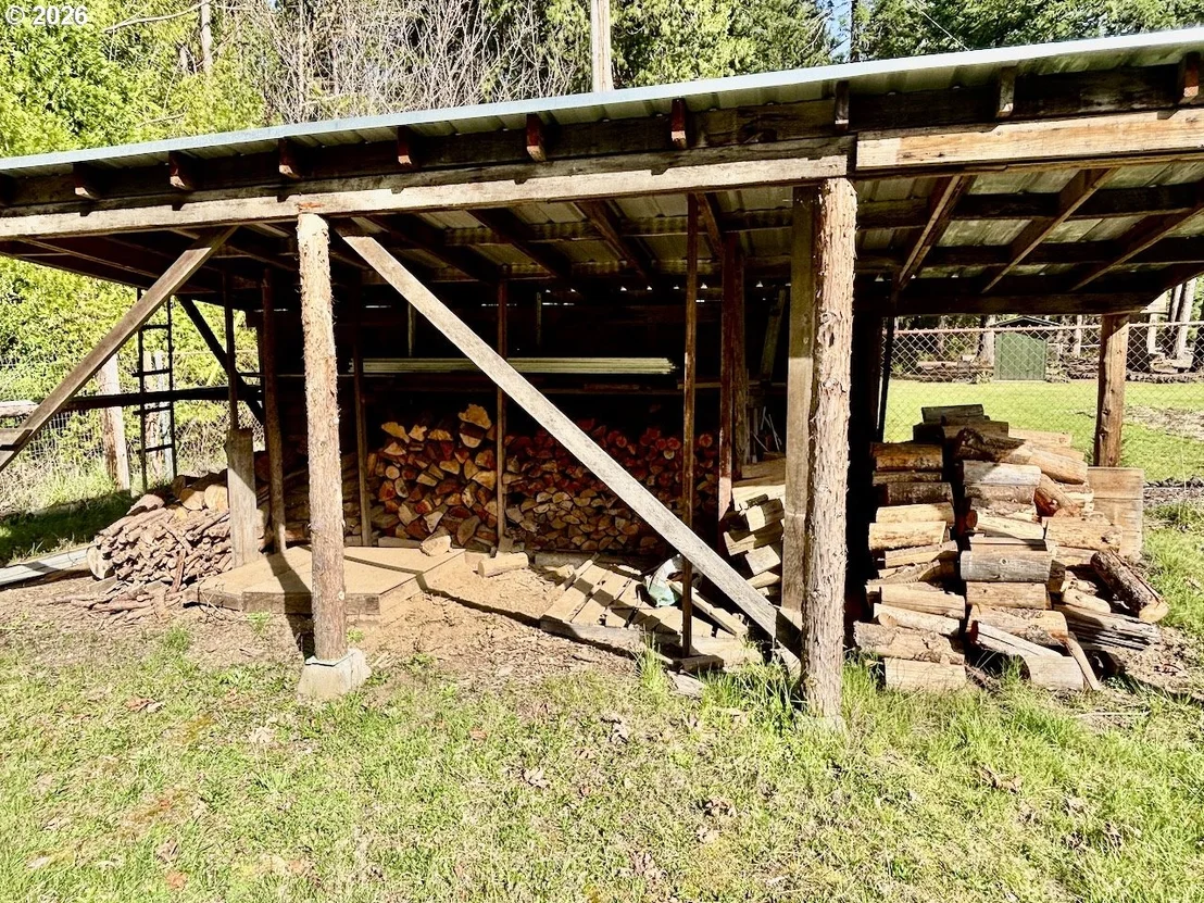 Photo of 55433 MCKENZIE HWY
