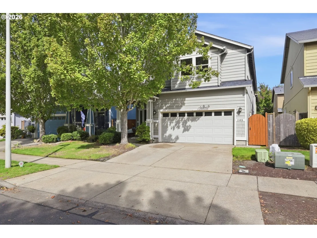 Photo of 2465 PARK VIEW DR