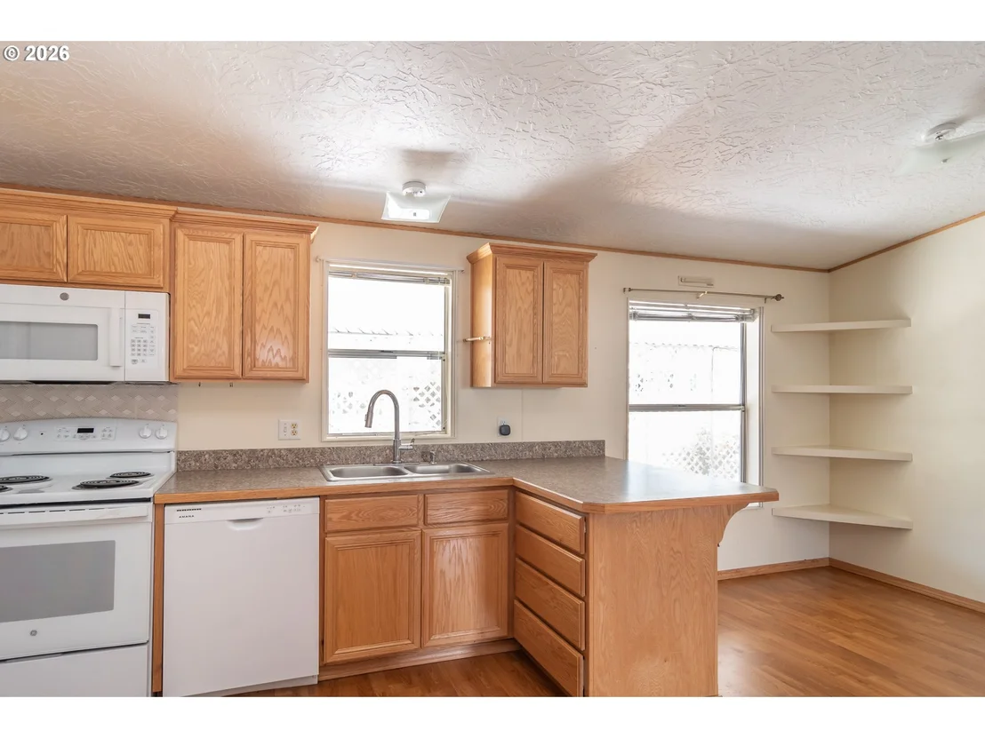 Photo of 190 TWIN OAKS LOOP