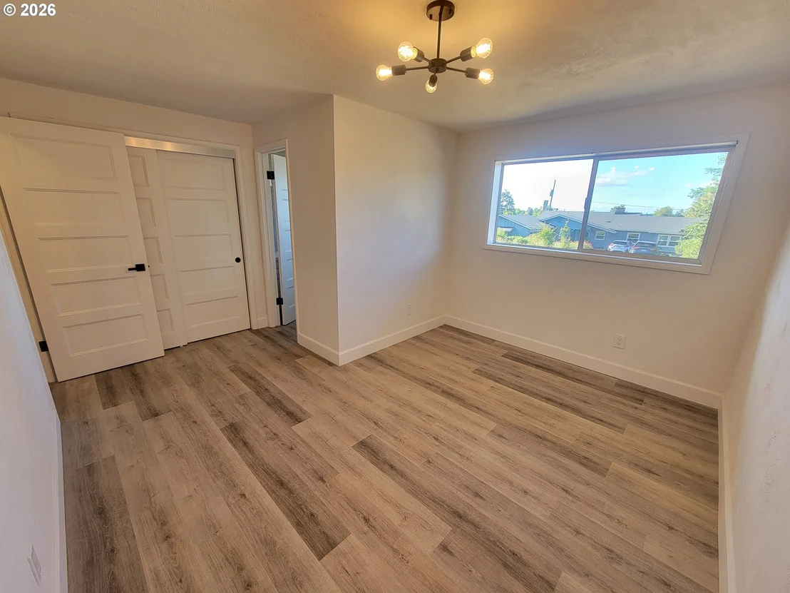 Photo of 2460 W 21ST AVE