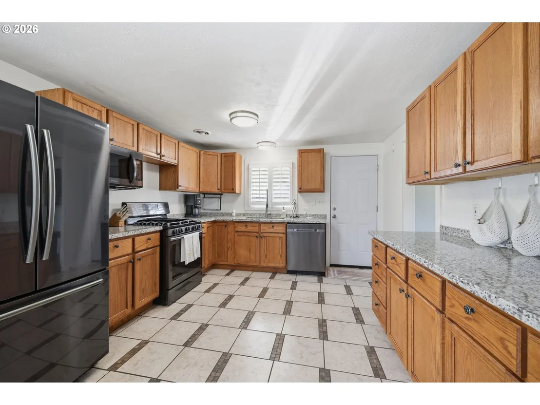 Photo of 4060 WOOD AVE