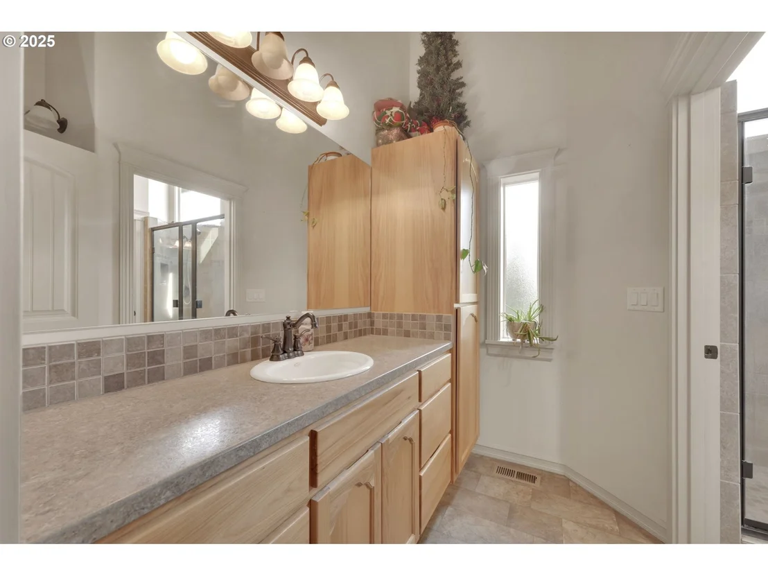 Photo of 91375 MARCOLA RD