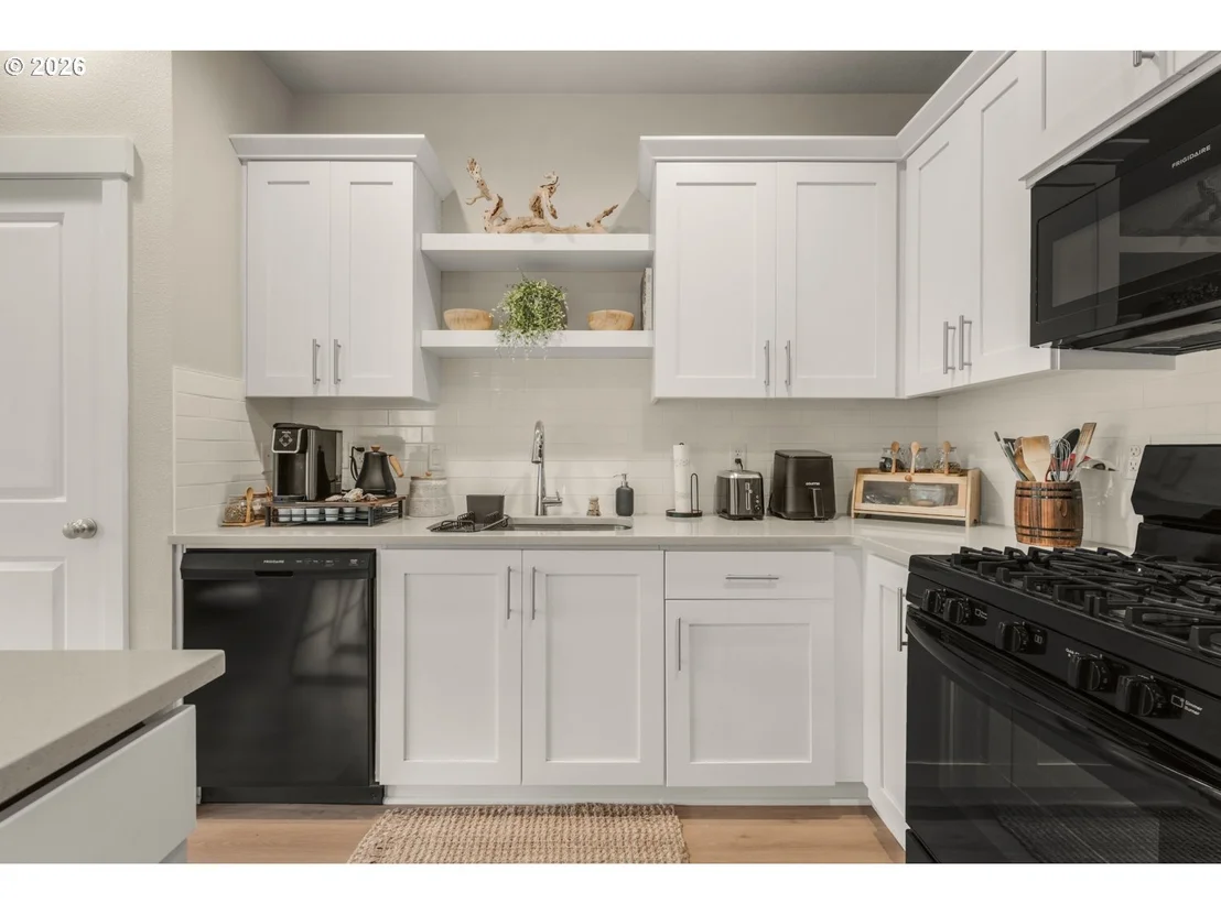 Photo of 5923 NW TORCHCREST PL
