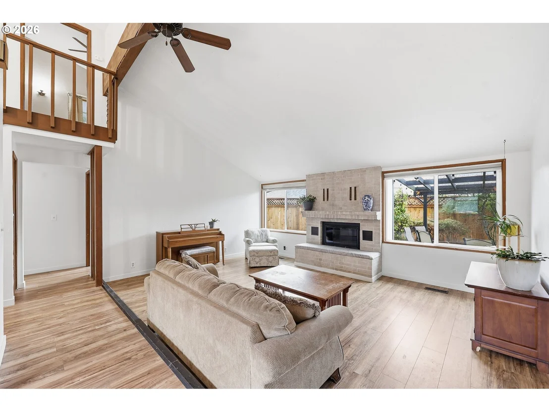 Photo of 460 TIMOTHY ST