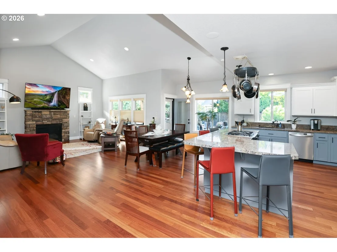 Photo of 347 LAZY AVE