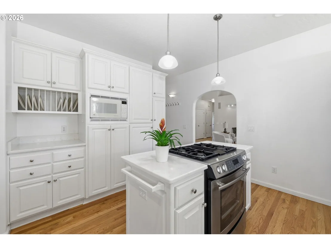 Photo of 3364 SAINT THOMAS ST