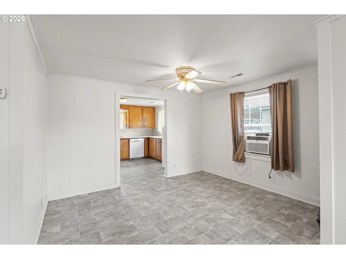 Photo of 1923 MAPLE ST