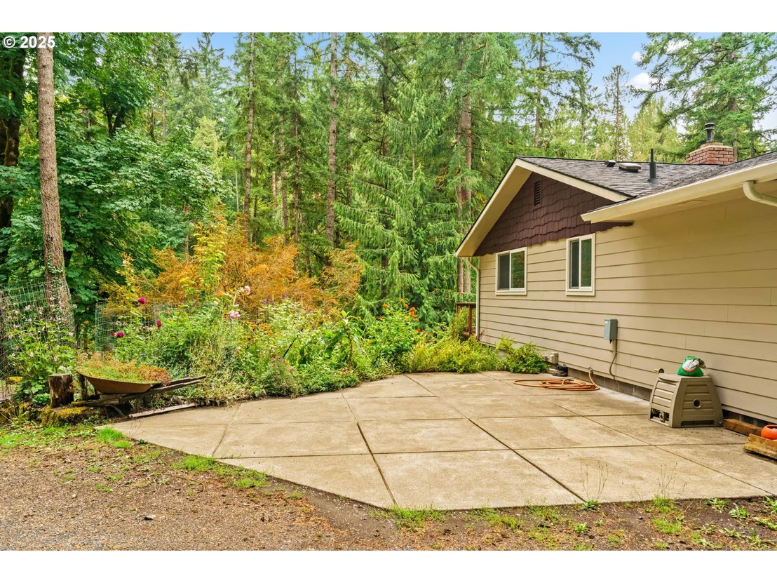 Photo of 40153 BOOTH KELLY RD