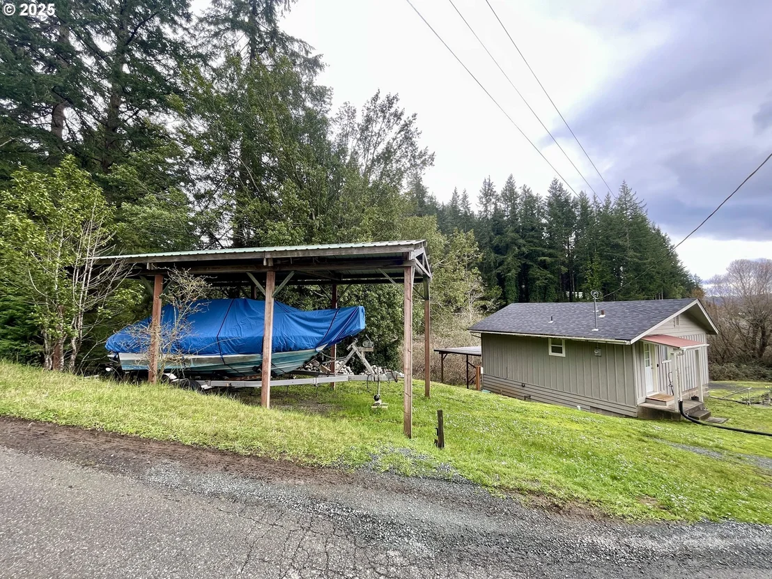 Photo of 54825 ROBINSON RD