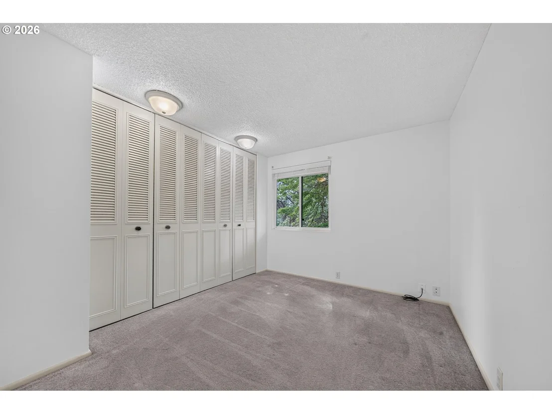 Photo of 20 BRAE BURN DR