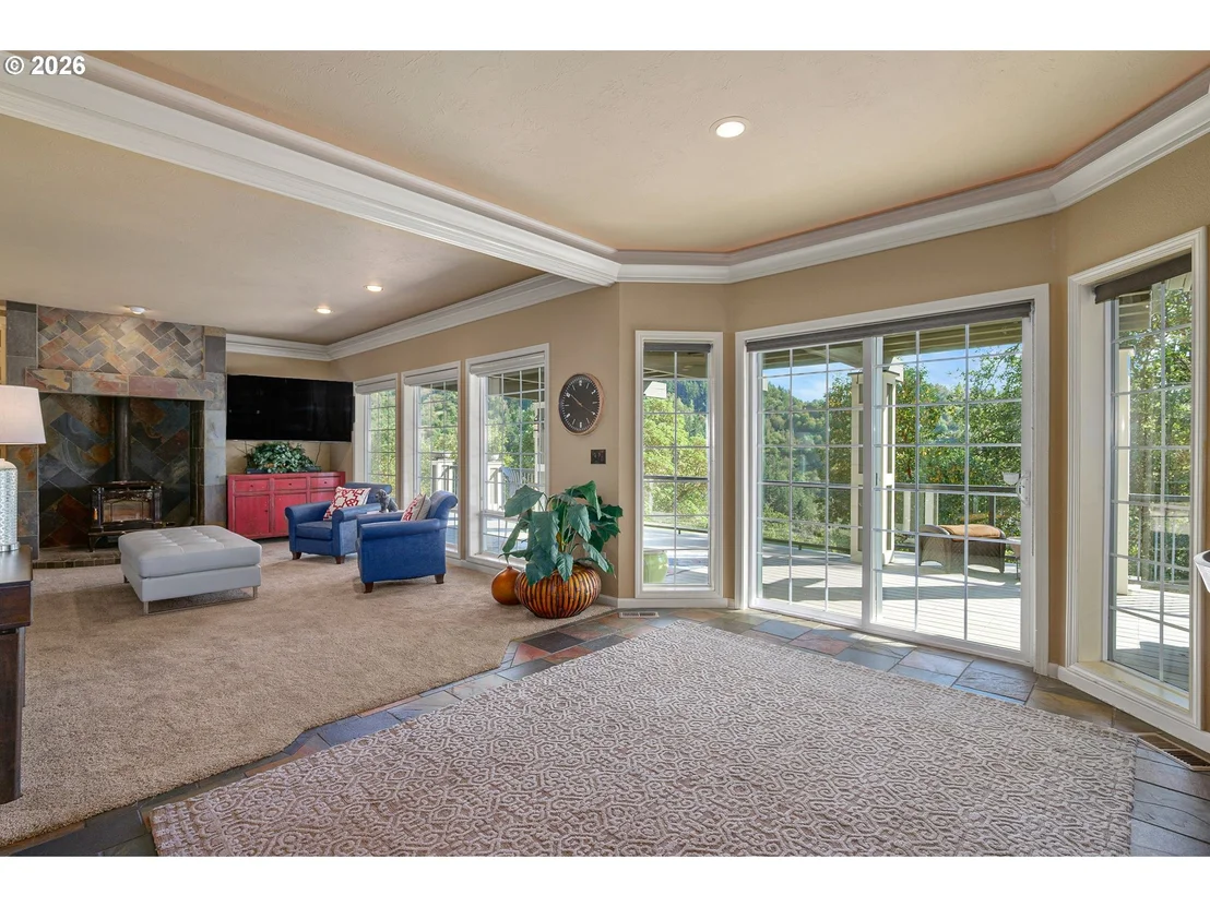 Photo of 317 AKER DR
