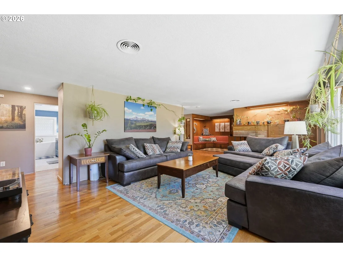 Photo of 110 CORLISS LN