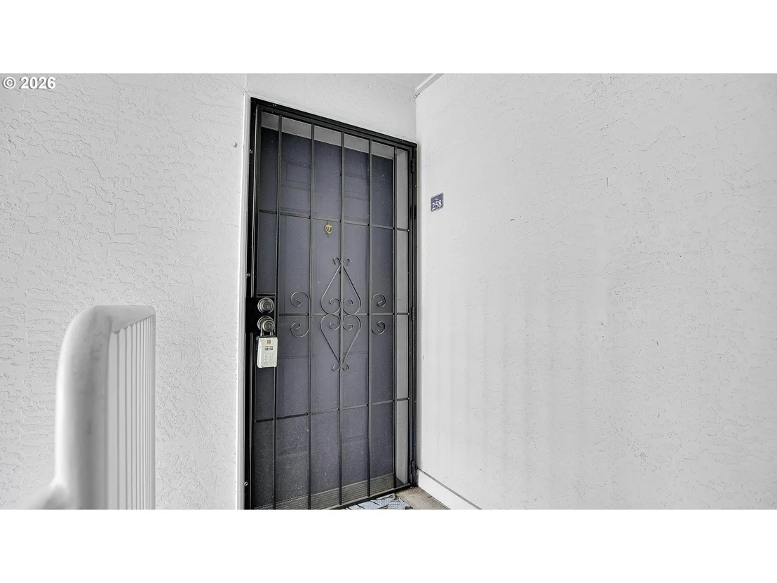 Photo of Unit 258 at 4614 W POWELL BLVD