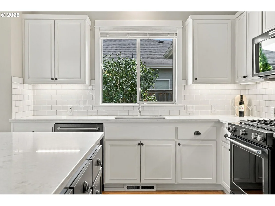 Photo of 988 HAMILTON ST