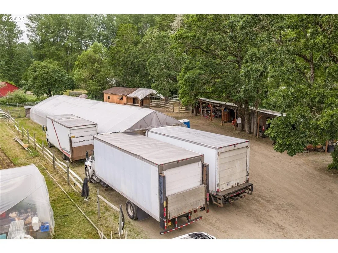 Photo of 25159 GRANGE HALL RD
