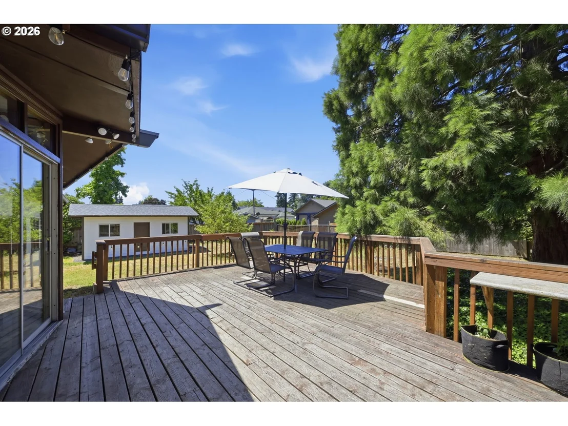 Photo of 110 CORLISS LN