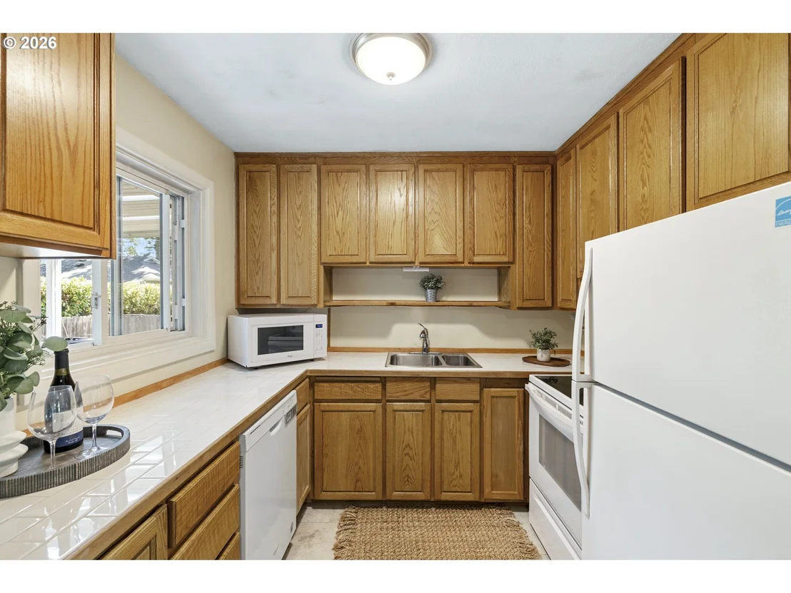 Photo of 845 CORNELL AVE