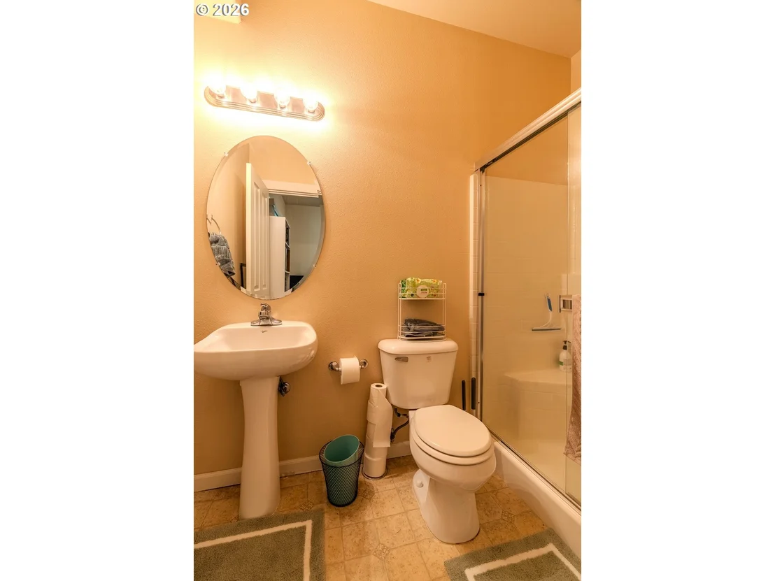 Photo of 866 NW COUNCIL DR