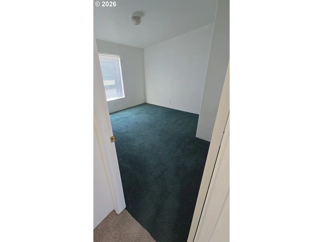 Photo of 119 SE 216TH AVE