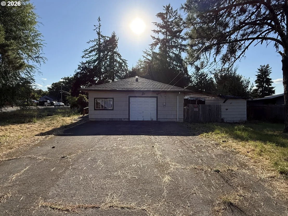 Photo of 4694 DAISY ST