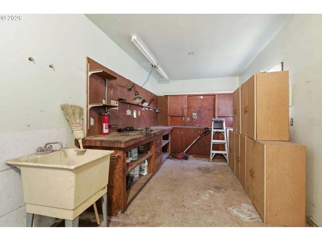 Photo of 1030 1ST PL