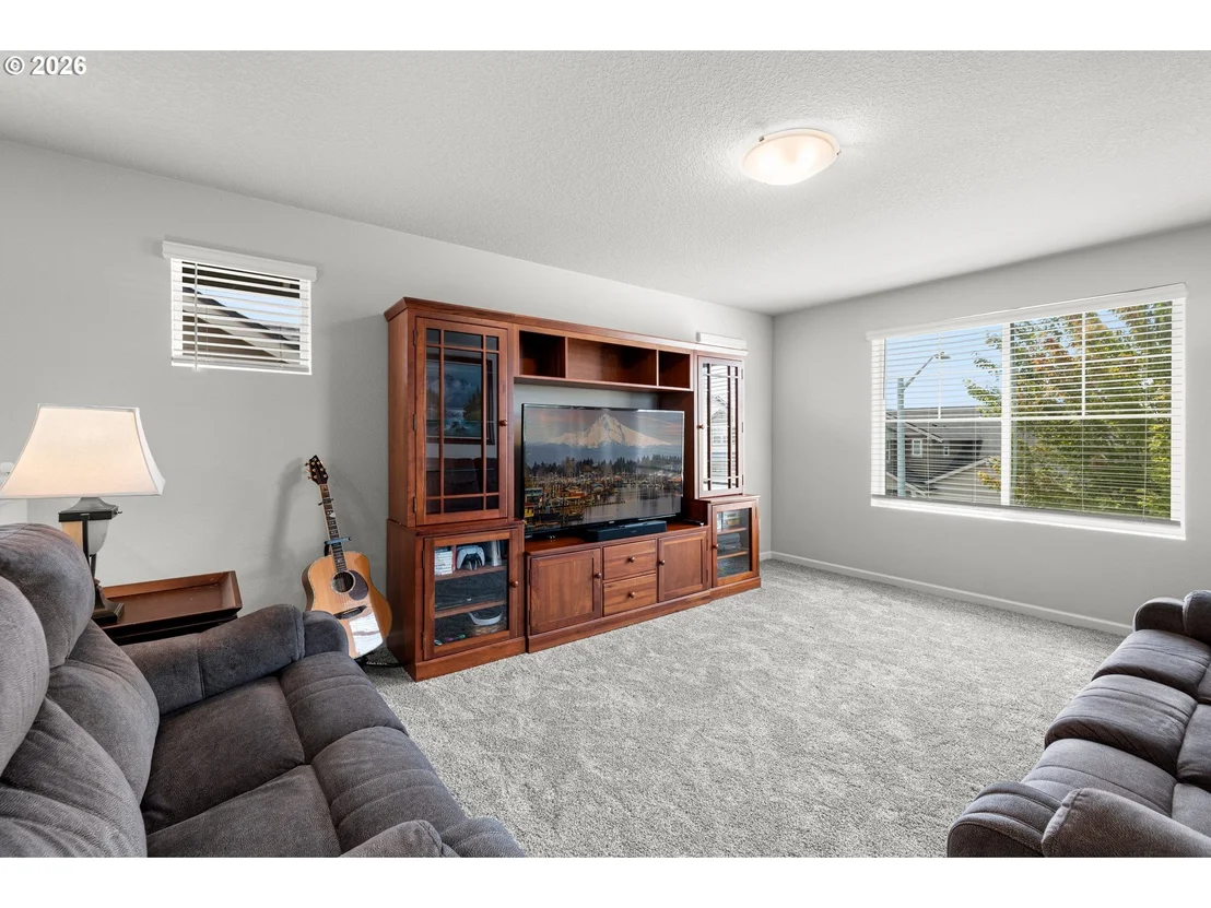 Photo of 4240 SW MAWRCREST AVE