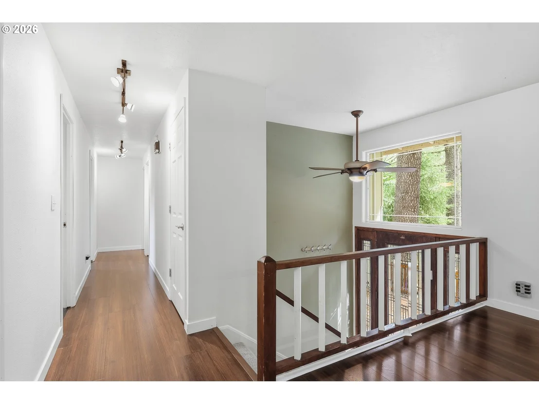 Photo of 30 COACHMAN DR