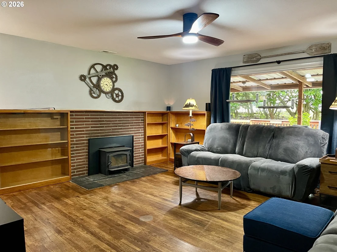 Photo of 93524 EASY LN