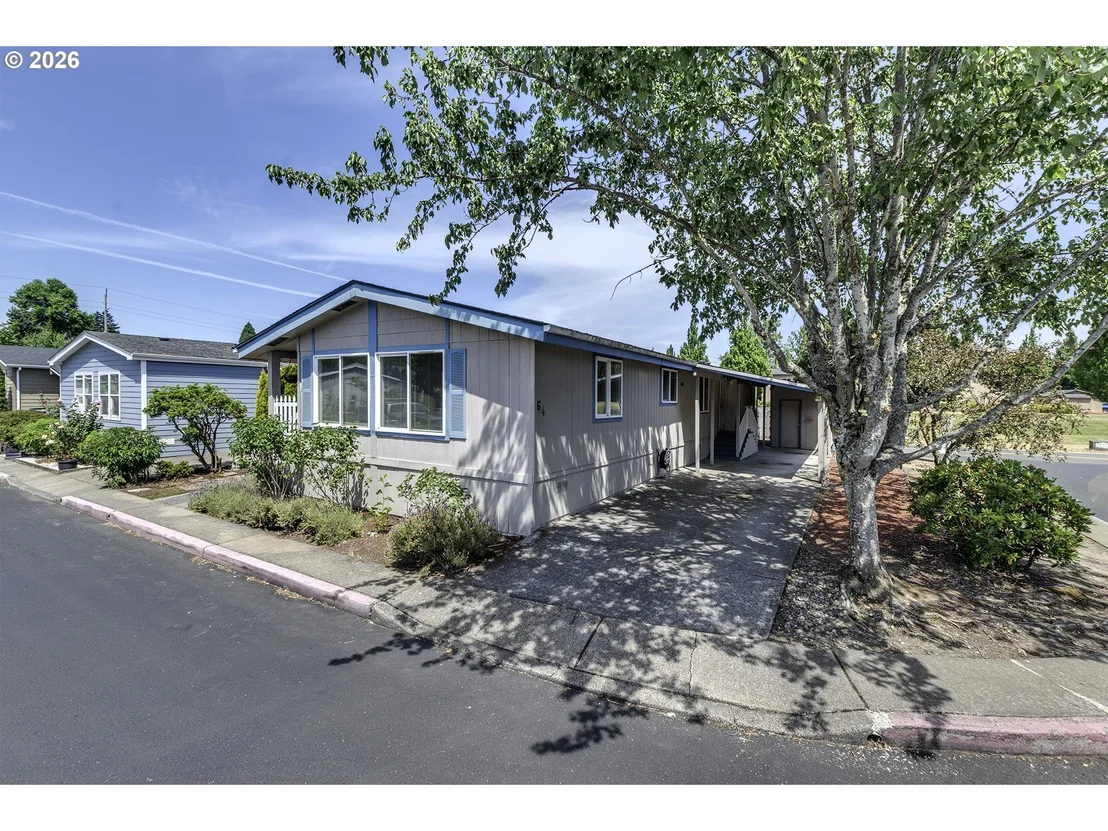 Photo of Unit 64 at 1949 SE PALMQUIST RD