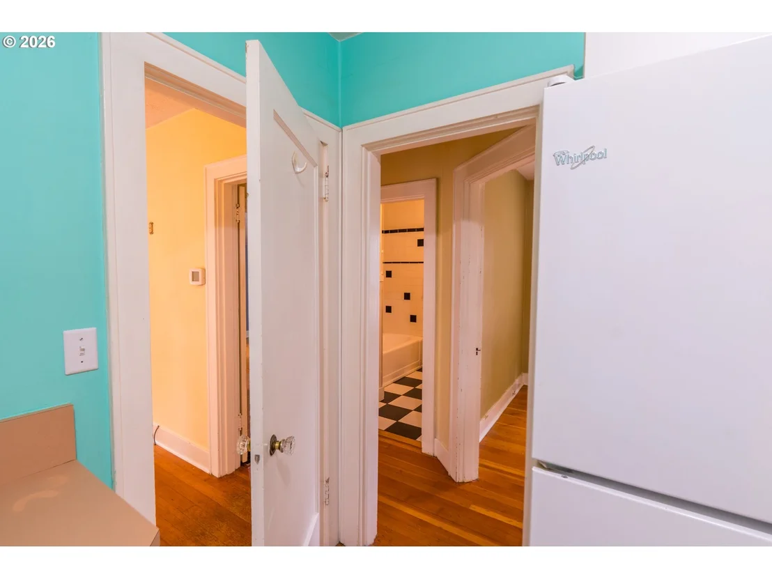 Photo of 495 20TH ST SE