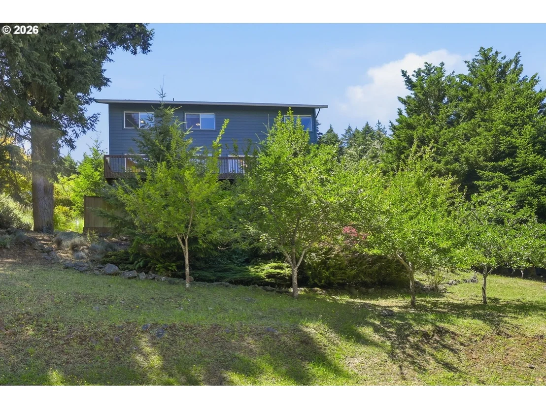 Photo of 3335 BENTLEY AVE