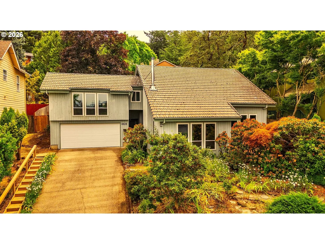 Photo of 2505 PARK FOREST DR