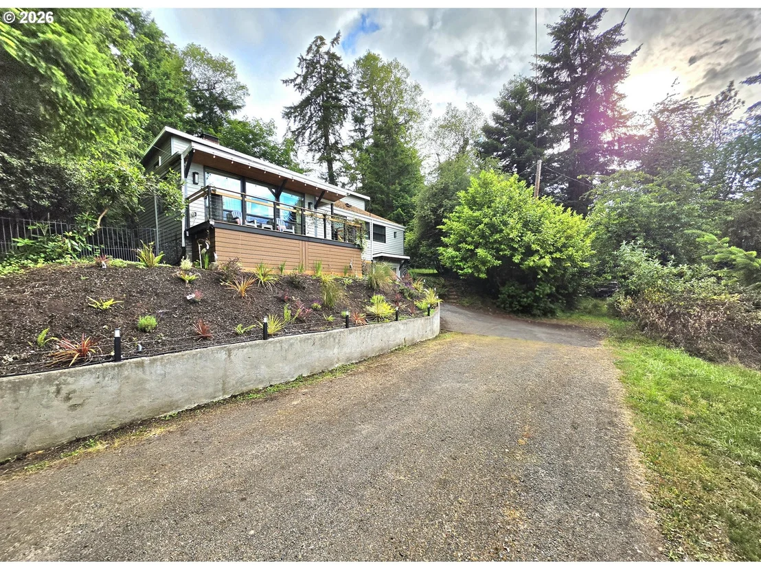 Photo of 3010 FRIENDLY ST