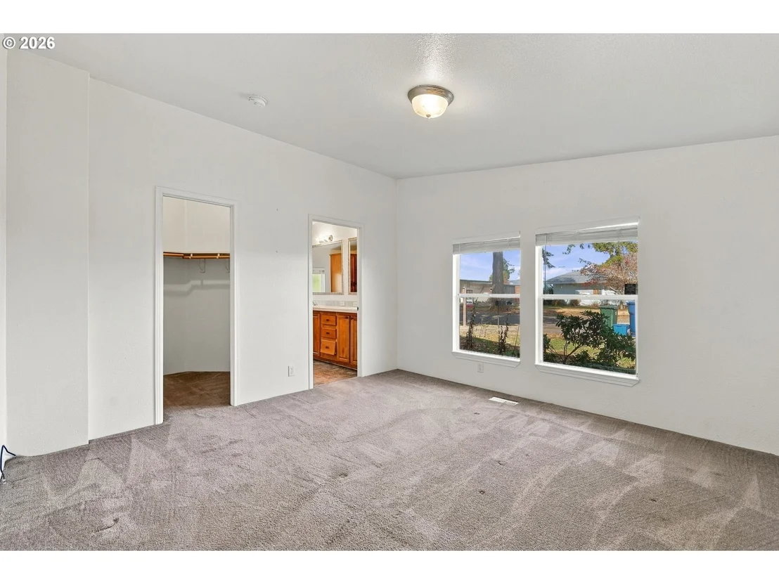 Photo of 347 SCARBROUGH AVE