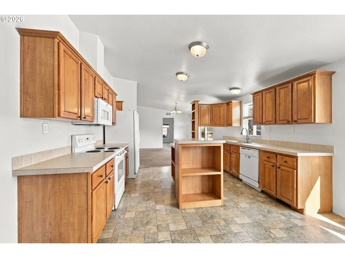 Photo of 347 SCARBROUGH AVE