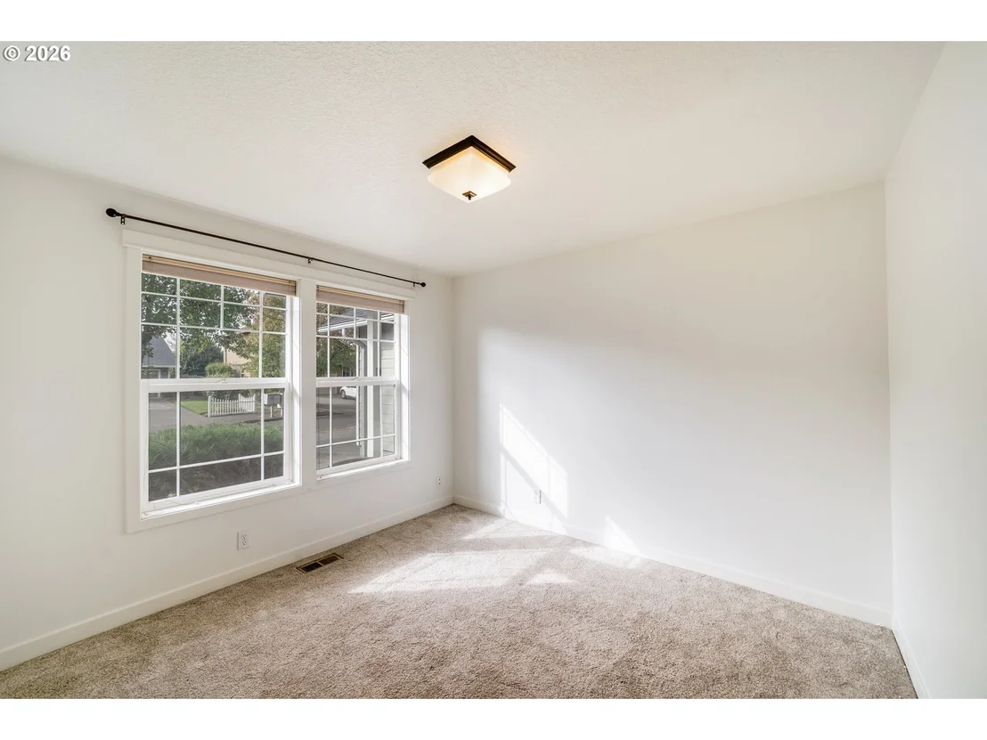 Photo of 529 SWEETWATER LN