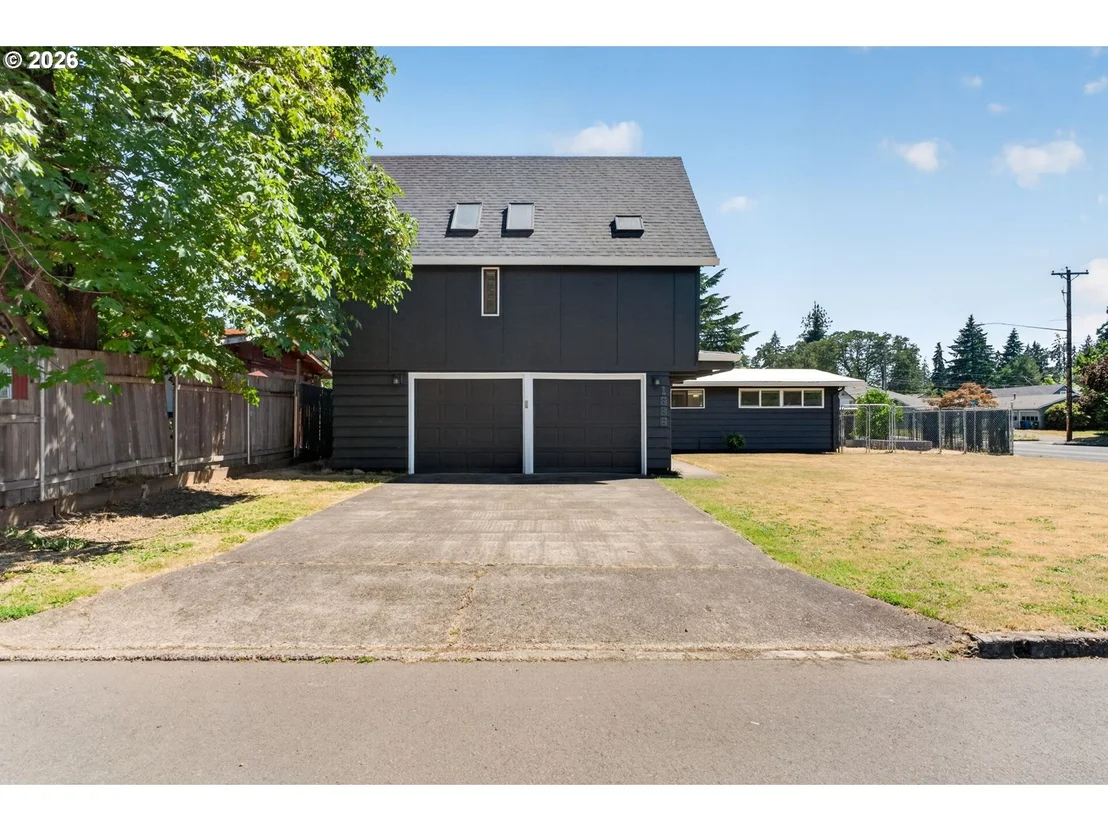 Photo of 1696 LARKSPUR LOOP