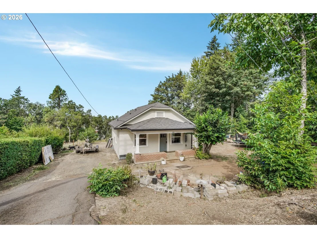 Photo of 122 ROCK ST