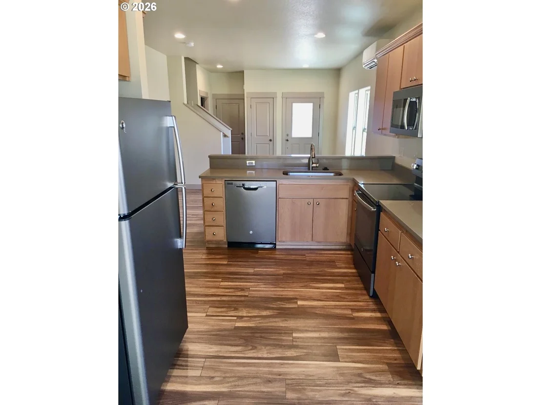 Photo of 903 HOWARD AVE