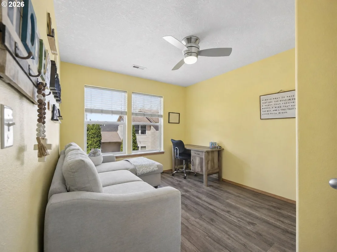 Photo of 644 SE MYRTLEWOOD PL