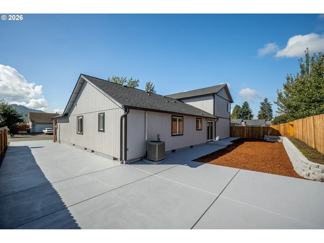 Photo of 3990 DOUGLAS DR