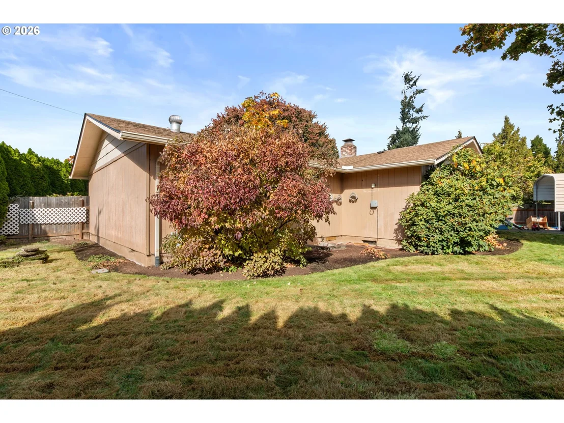 Photo of 475 PINEDALE AVE